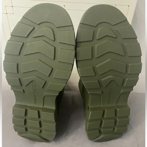 NewALEXANDER MCQUEEN Men's Solid Leather Sport  Boots. Size 42 Org.… - Picture 7 of 11